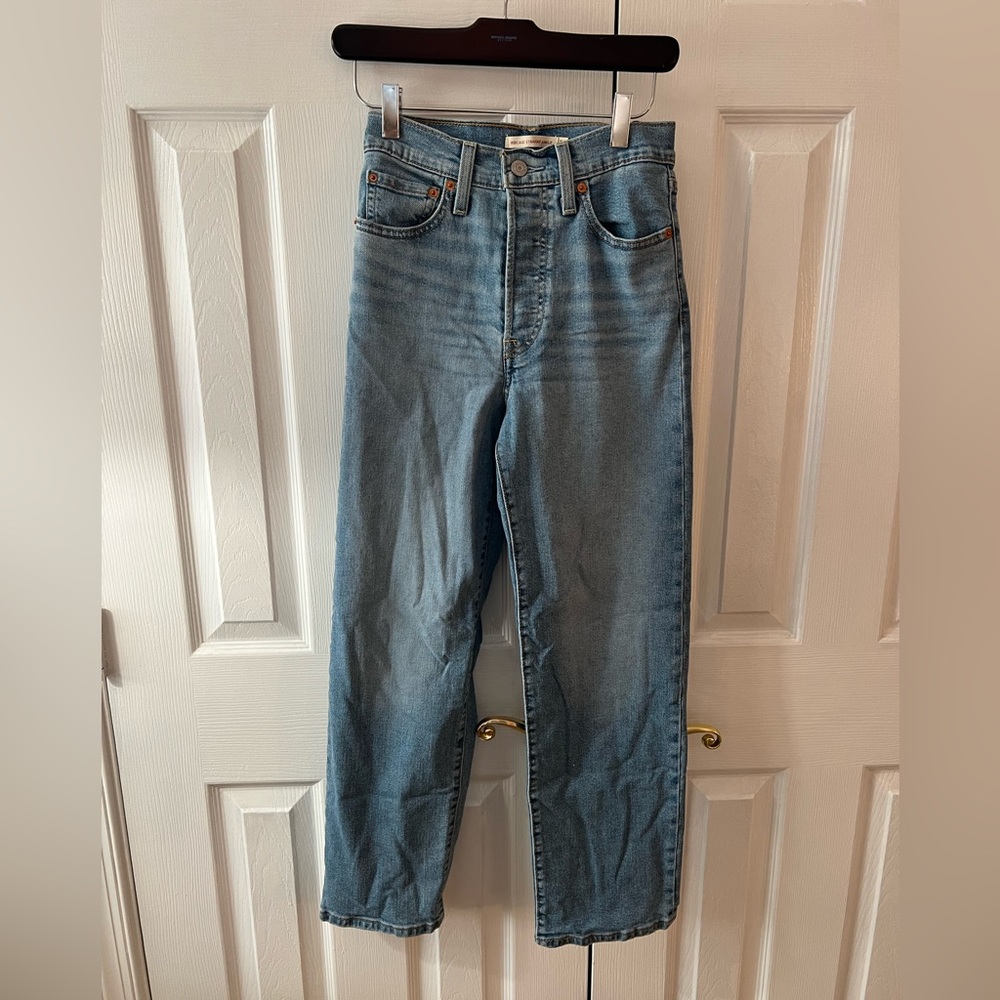 Women’s levi jeans